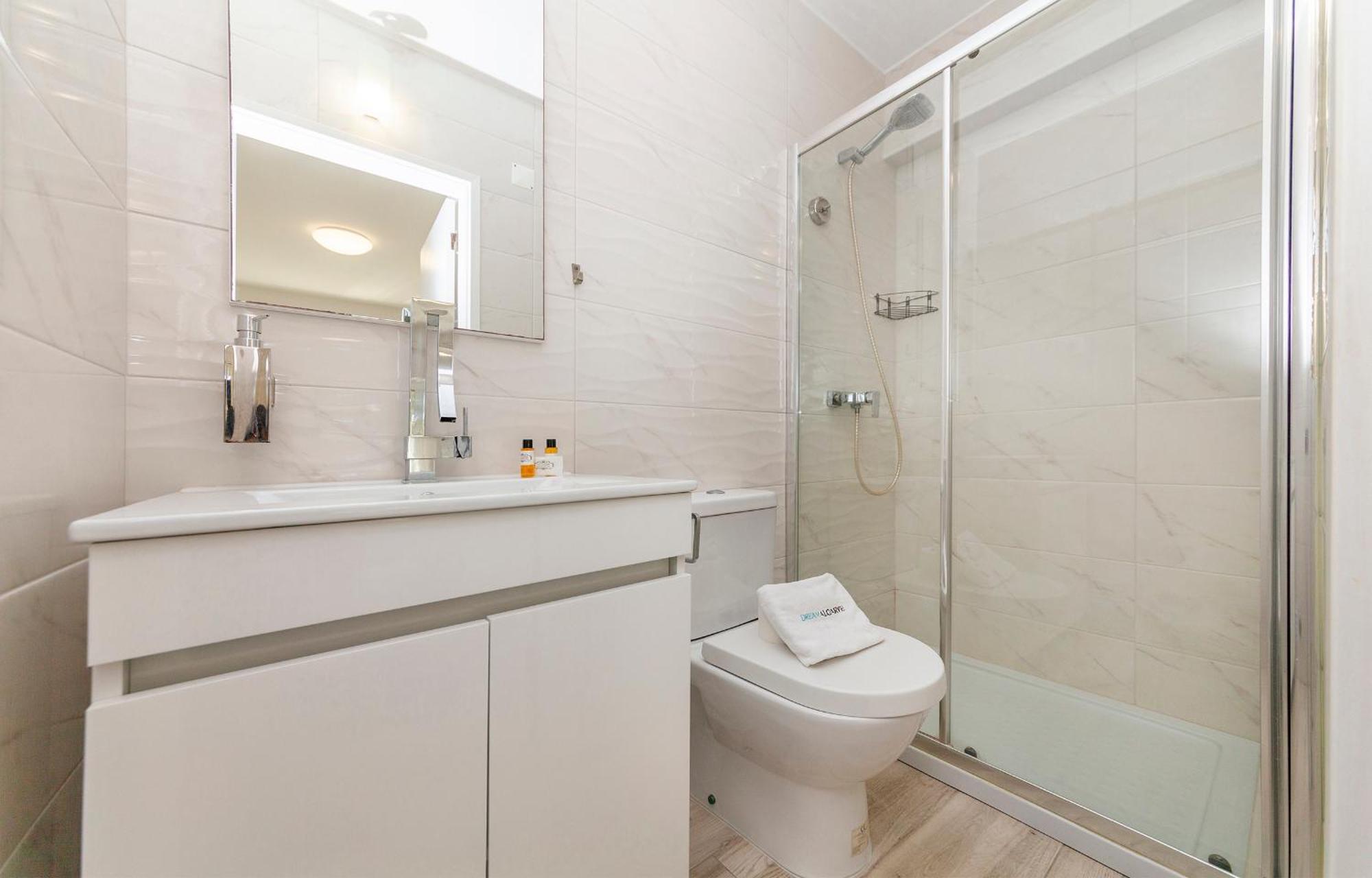 M - Martin & Tomas Guesthouse 拉哥斯 客房 照片