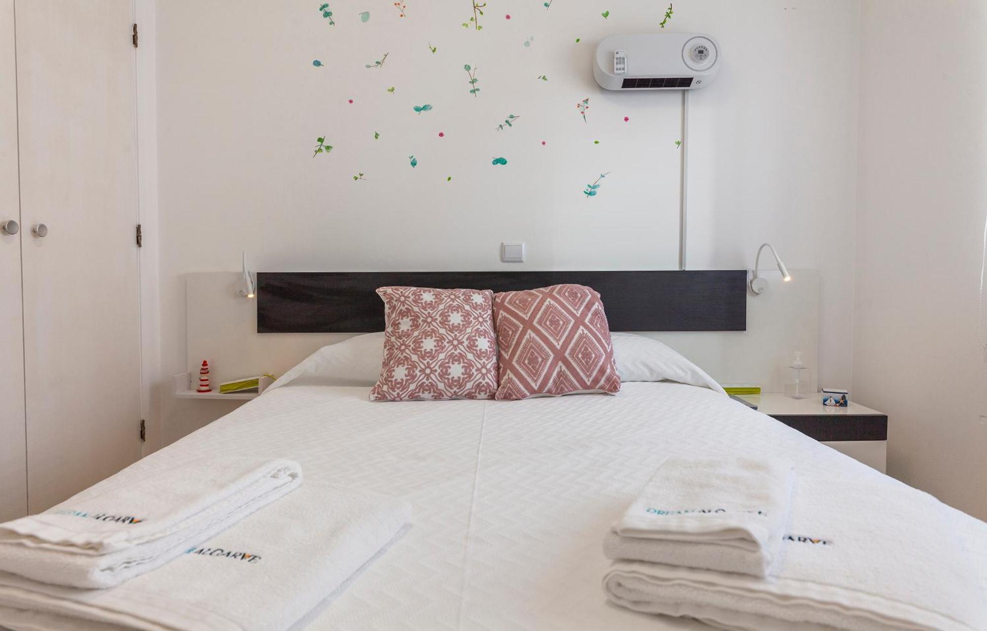 M - Martin & Tomas Guesthouse 拉哥斯 客房 照片